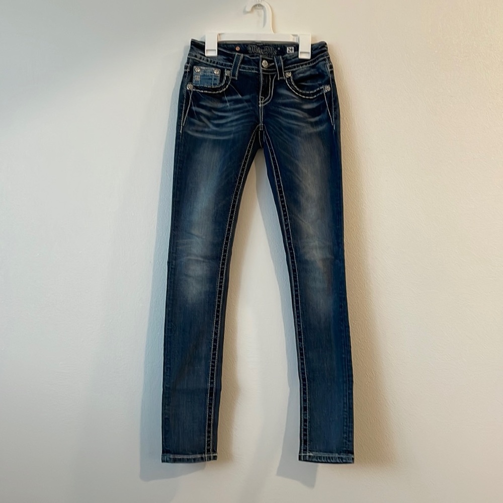 Miss Me skinny jeans size 24.